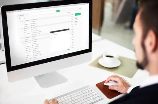 Imagem de capa do artigo: E-Mail-Marketing-Zustellbarkeit: Wie Sie sicherstellen, dass Ihre Nachrichten im Posteingang ankommen